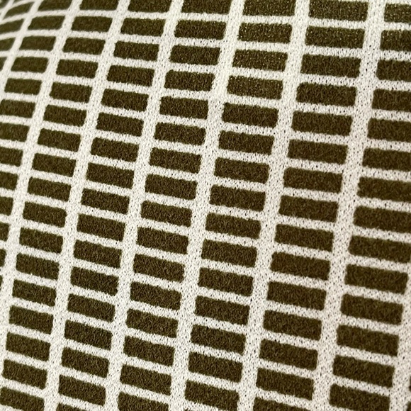 Mine geometrical design blouse size medium - Picture 4 of 10